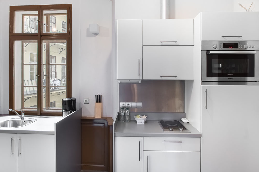 Apartment 3 Epoques By Adrez Prag